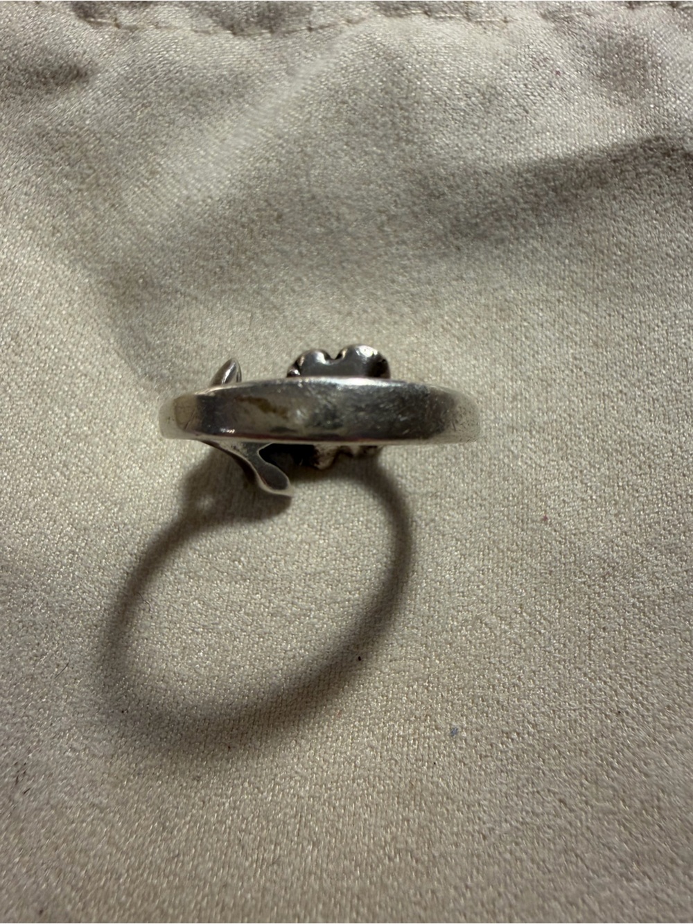 Retired dogwood flower & ladybug ring. - Picture 4 of 4